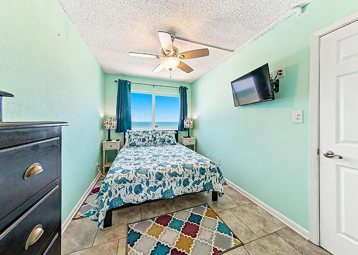Apartment Stunning Oceanfront Views With Pool And Access *